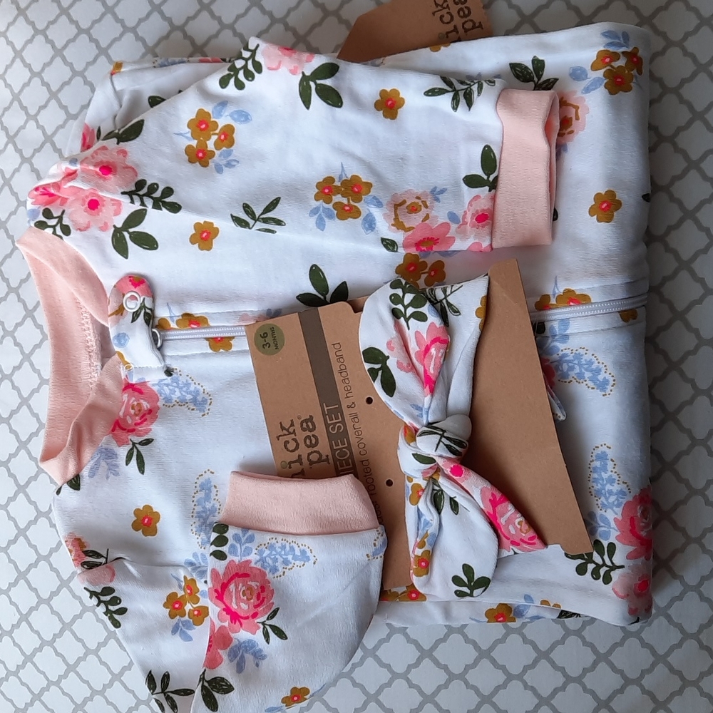 2 piece floral set. Footed onepice and headband - Picture 9 of 11
